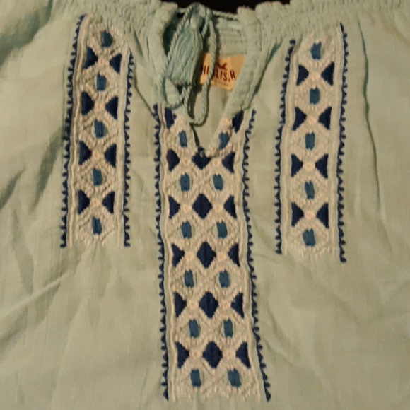 🌺Cute blue tank🌺 - Picture 2 of 4